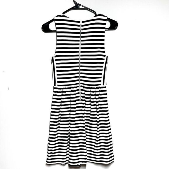 NWOT Madewell White Black Stripe Sleeveless Fitted Flare Dress ladies XS - Picture 2 of 7